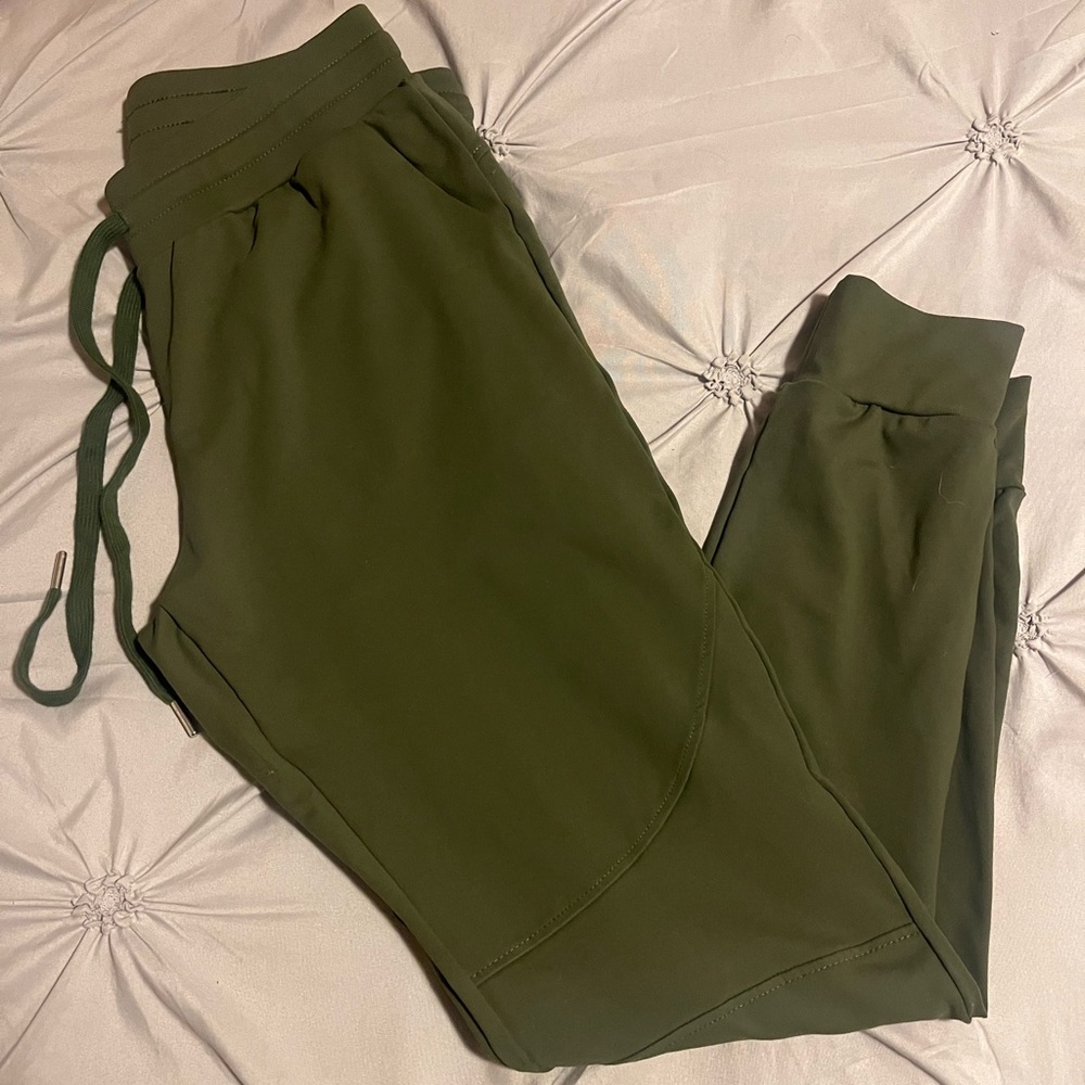 Buff bunny joggers